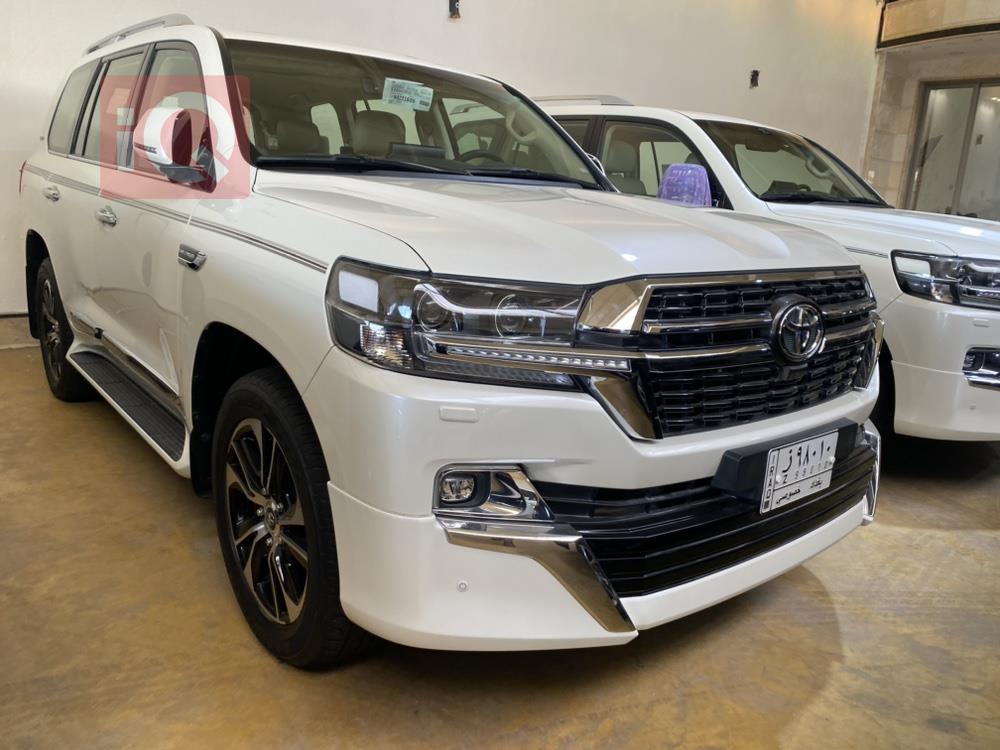 تويوتا لاندكروزر